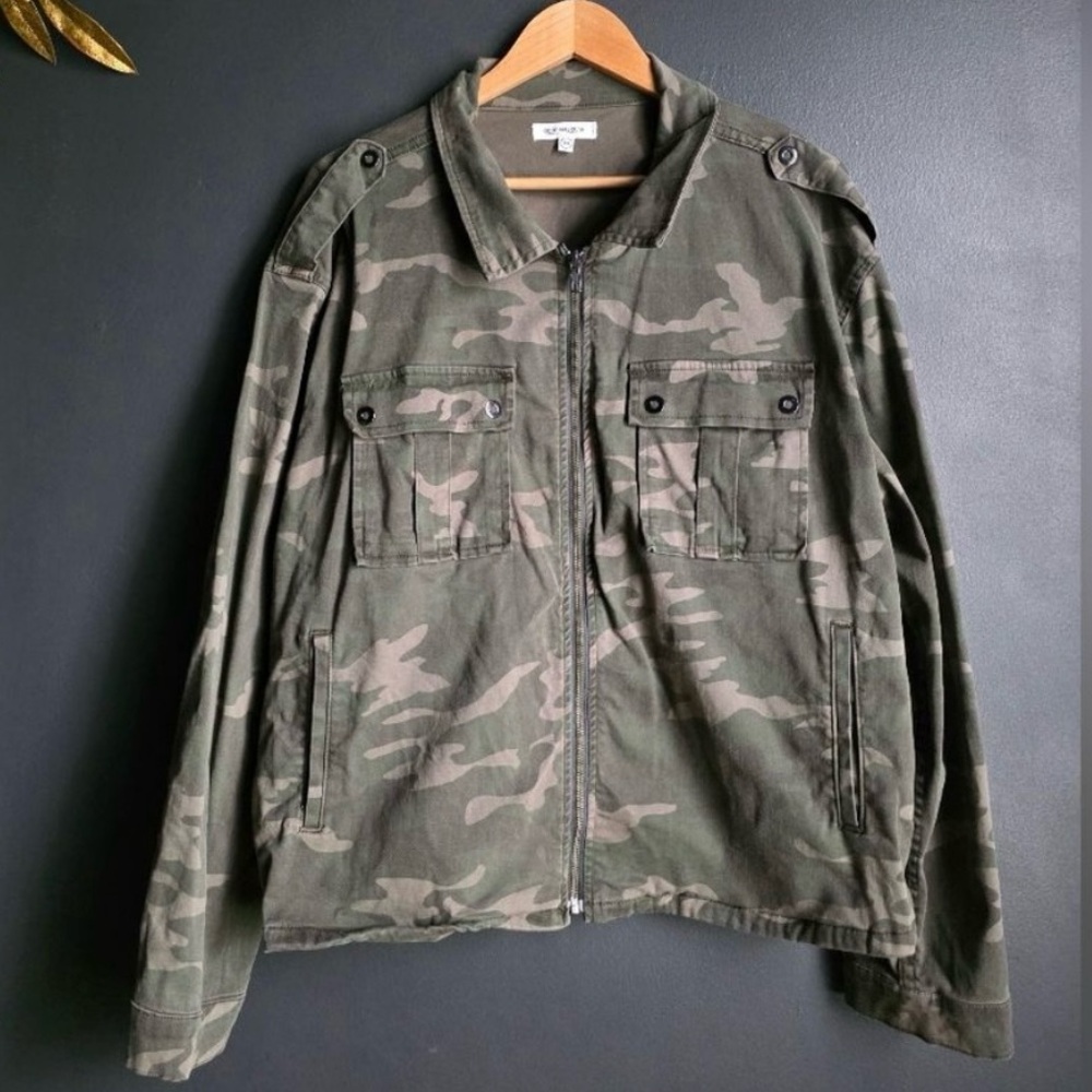 Good American Camo Print Soft Stretch Short Military Jacket